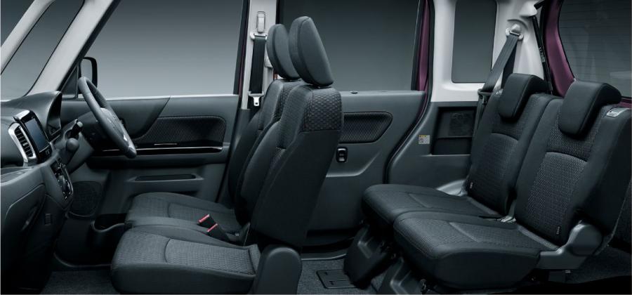  Suzuki Spacia Custom GS 2015 года  (фото 2 из 3)